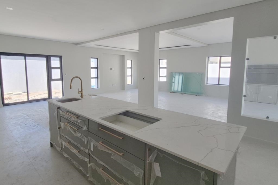 4 Bedroom Property for Sale in Sandown Western Cape